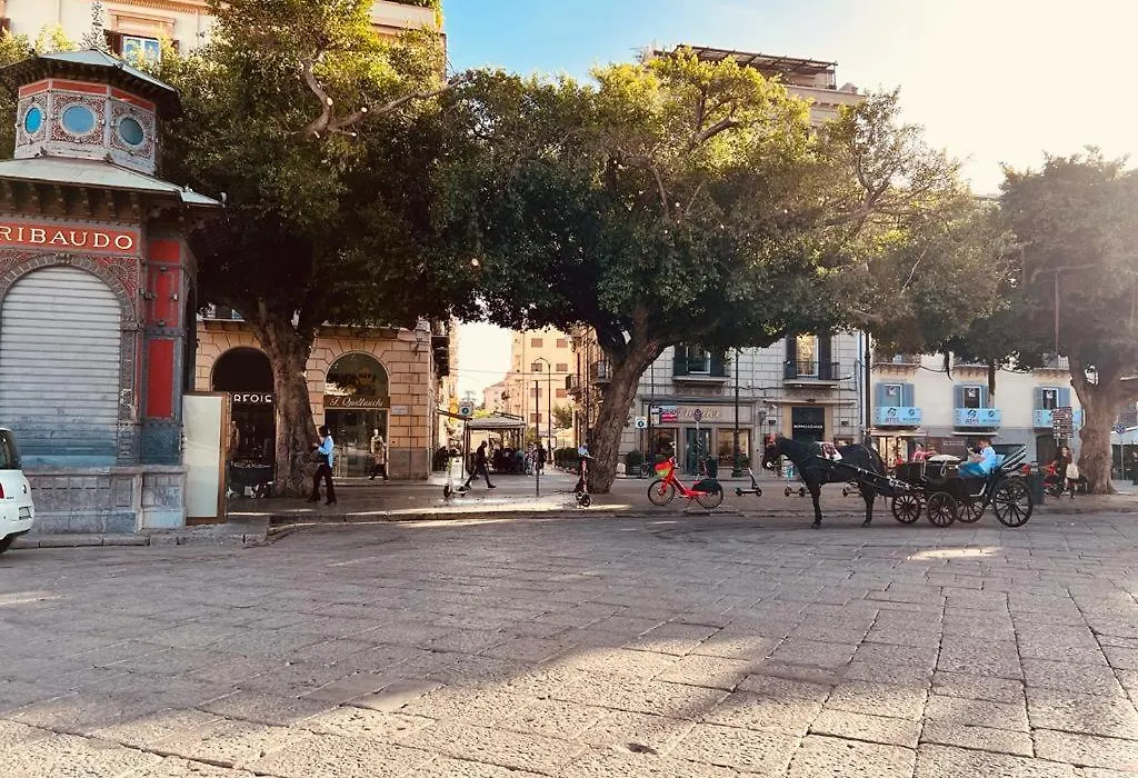 38,Velasquez-1