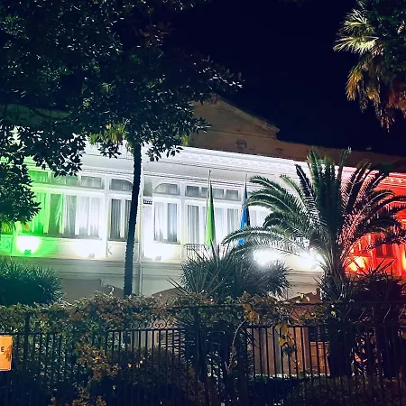 38,Velasquez-2
